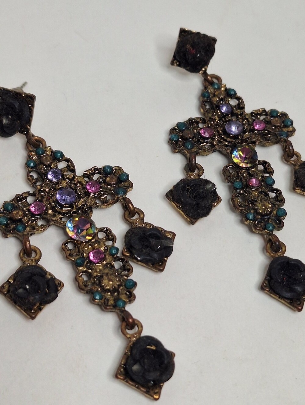 Gorgeous Vtg Style Big Goldtone And Rhinestone Cross Dangle Chandelier Earrings